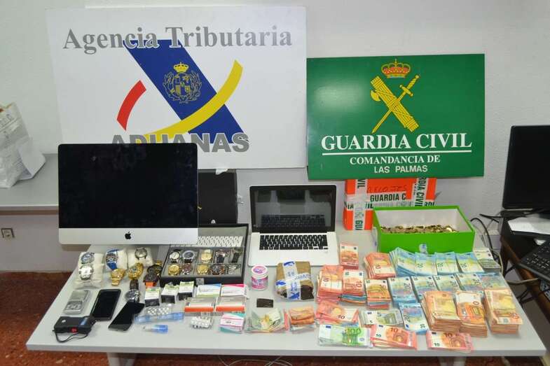 Efectos y dinero intervenidos (Foto TA)